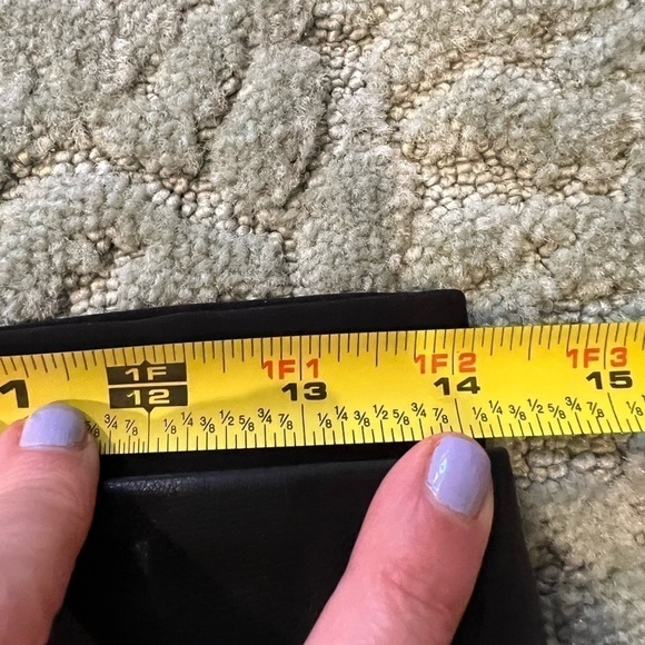 Bishop + Young NWT Morgan faux leather black mini skirt back zip size medium - Picture 4 of 9